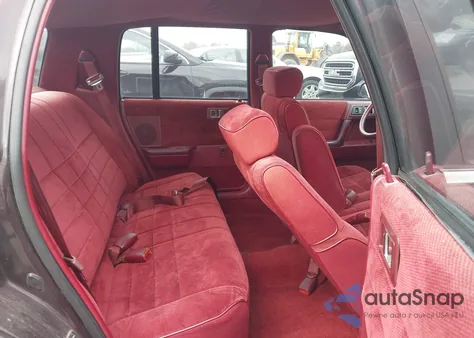 1992 Dodge Spirit z USA, uszkodzony, nr VIN 3B3XA4633NT347094